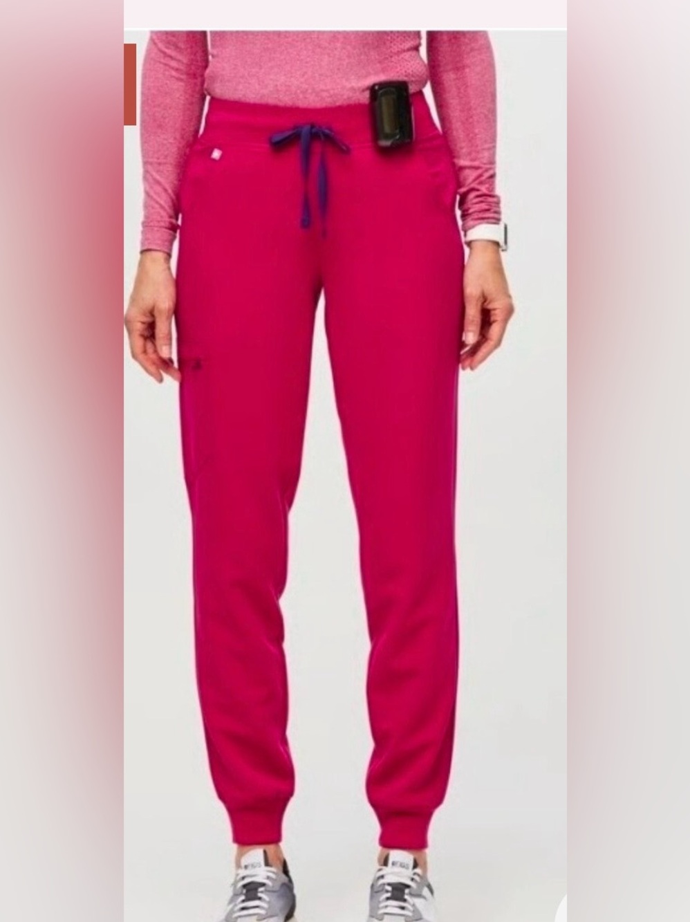 FIGS jogger scrub